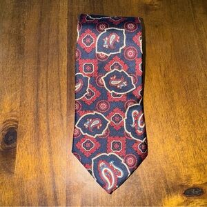 Vintage John Henry Men's Neck Tie Navy Blue & Red Paisley 100% Silk 54" x 3.5"